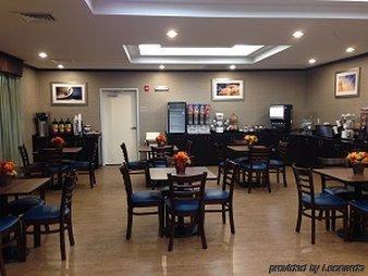 La Quinta & Casino And Bar By Wyndham Hotel 3*